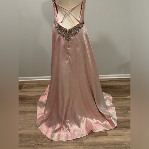 Simple in the front, gorgeous details in the back. NWT sz 10. - Picture 3 of 5